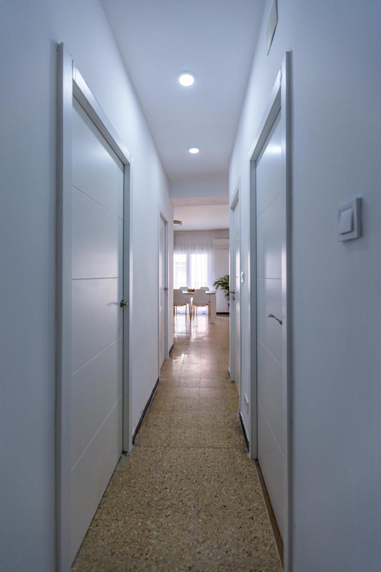 New Beach Apartments อาลิกันเต ภายนอก รูปภาพ